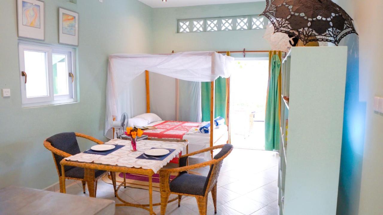 The Pool House & The Colobus House, Bella Seaview, Diani Beach, Kenya Buitenkant foto